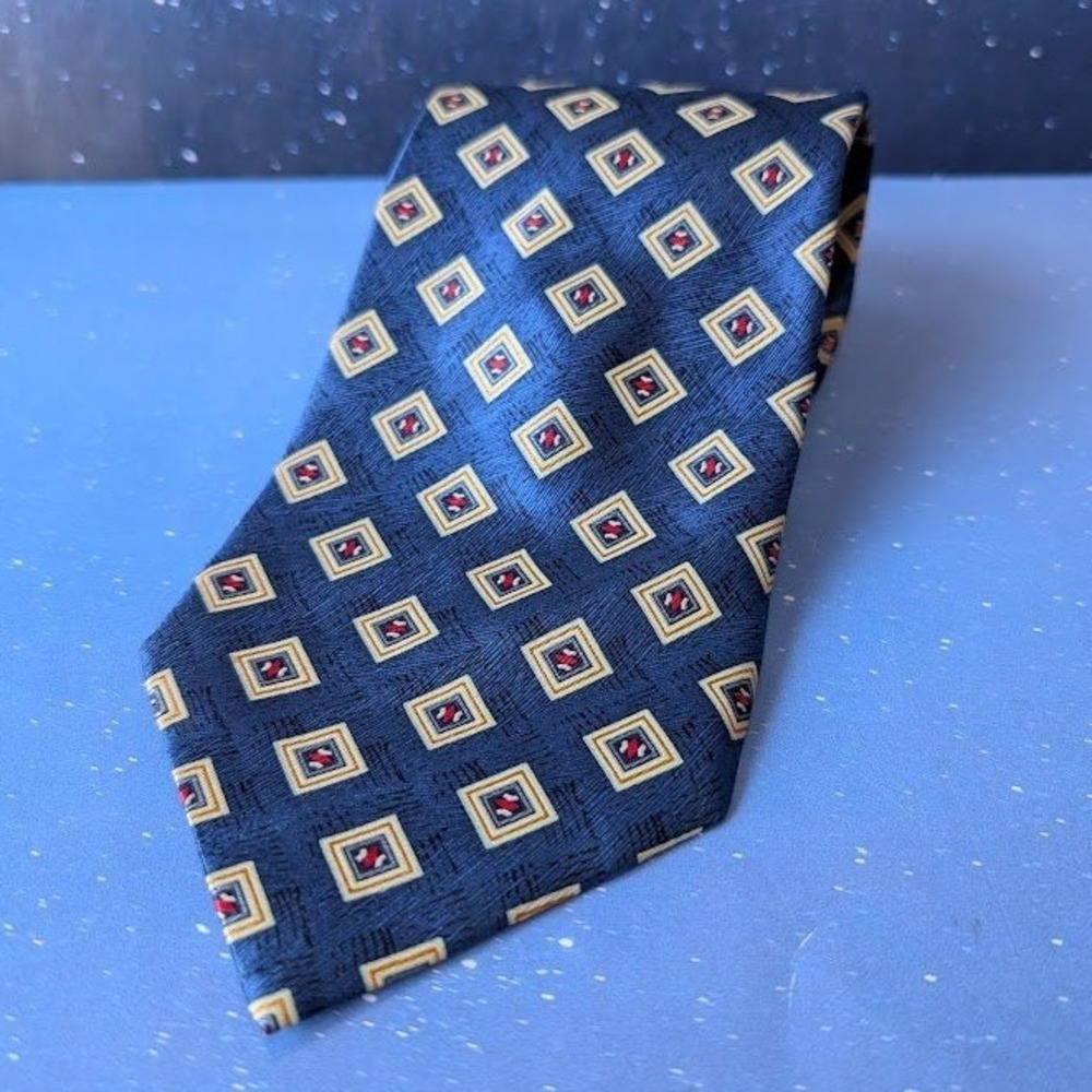 Jos. A. Bank Necktie Mens OS Navy Blue Geometric Diamond Silk Made in Italy
